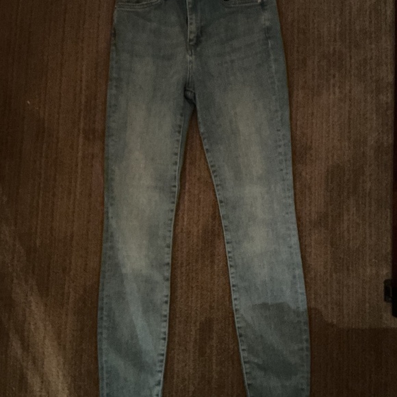 Jeans - Picture 1 of 3